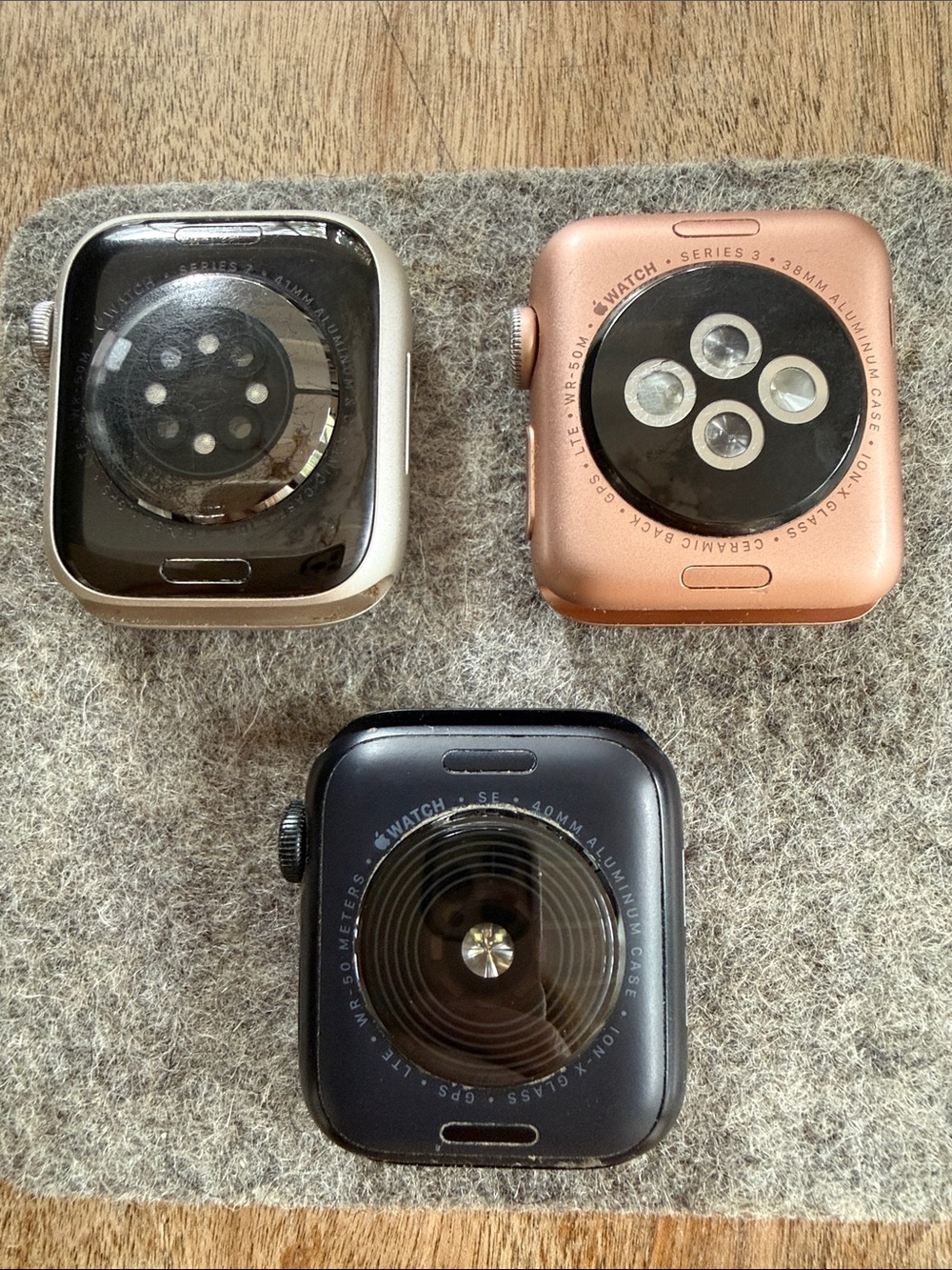 Apple Watch - series 7, series 3, SE - Picture 2 of 5